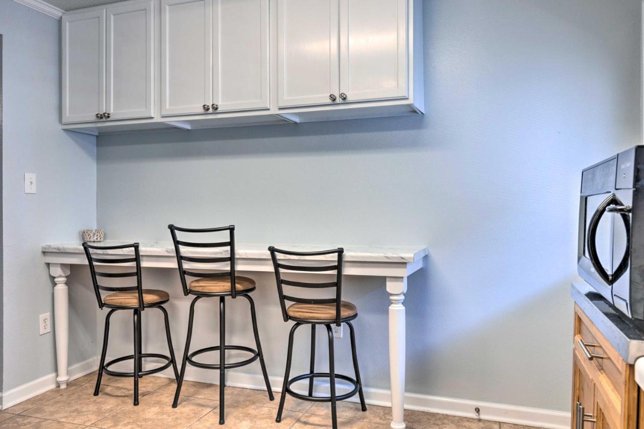 Downtown Gulf Shores Condo - 1 Block To Beach! Экстерьер фото