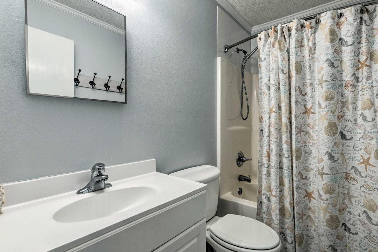 Downtown Gulf Shores Condo - 1 Block To Beach! Экстерьер фото